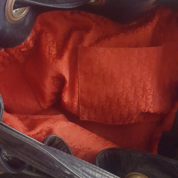 Christian Dior lamb skin cushion cut bag with bronze hardware - Picture 2 of 5